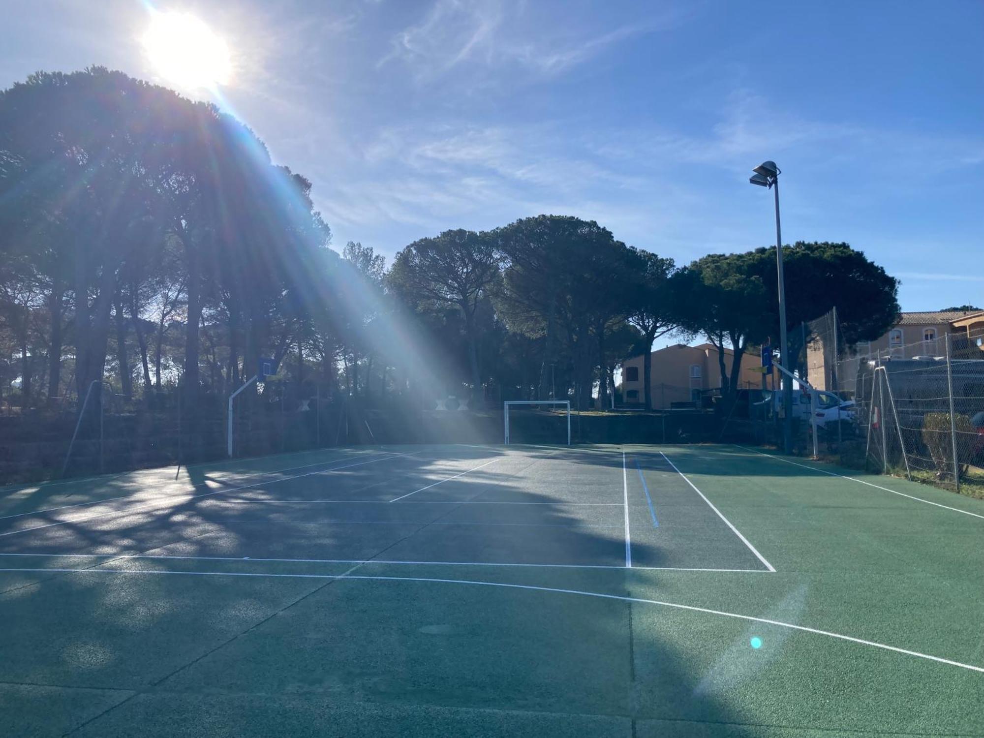 Charmant 2 Pieces Au Coeur Des Golfs De Saint Raphael Екстер'єр фото